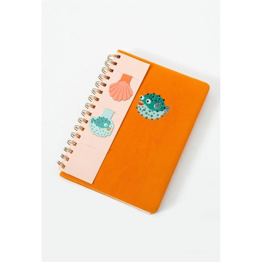 Sevimli Balon Balığı Nakışlı Turuncu Kumaş Kapak Magnet Ayraçlı Spiralli A5 Defter